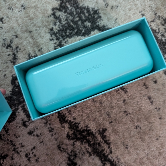 NWOT Tiffany & Co. Hard shell Glasses Case, Gift Box, Cleaning Cloth, BLANK COA - Picture 3 of 16